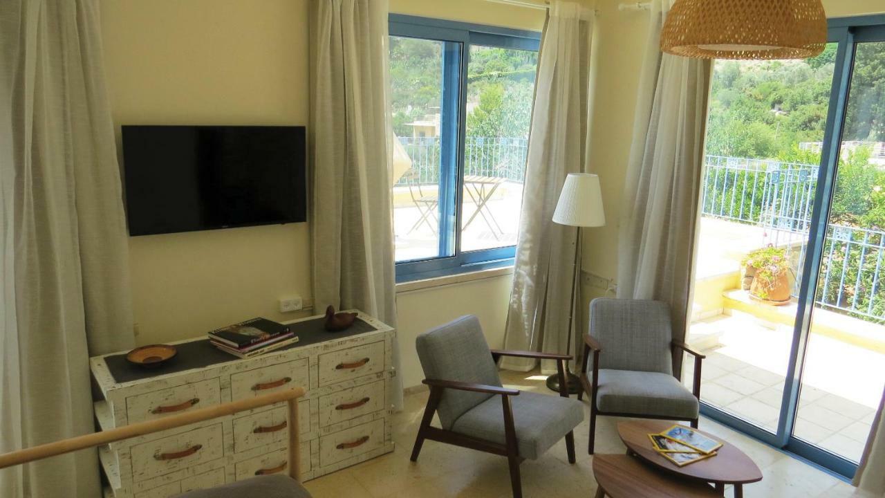 Artsea Studio Apartment With Sea View Ein Hod Buitenkant foto